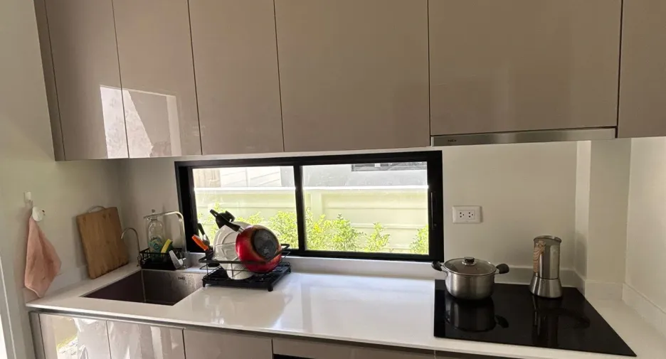 For rent 4 bedrooms house in Mueang Phuket, Phuket