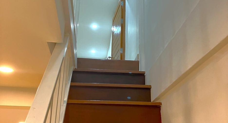 For sale 2 bedrooms townhouse in Khan Na Yao, Bangkok