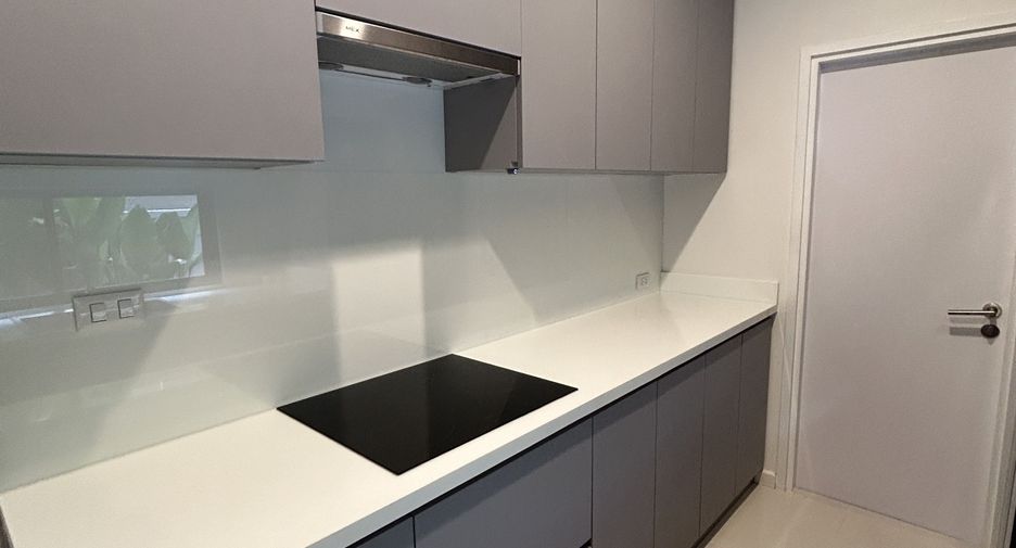 Haus zur Miete mit 4 Zimmer in Mueang Phuket, Phuket