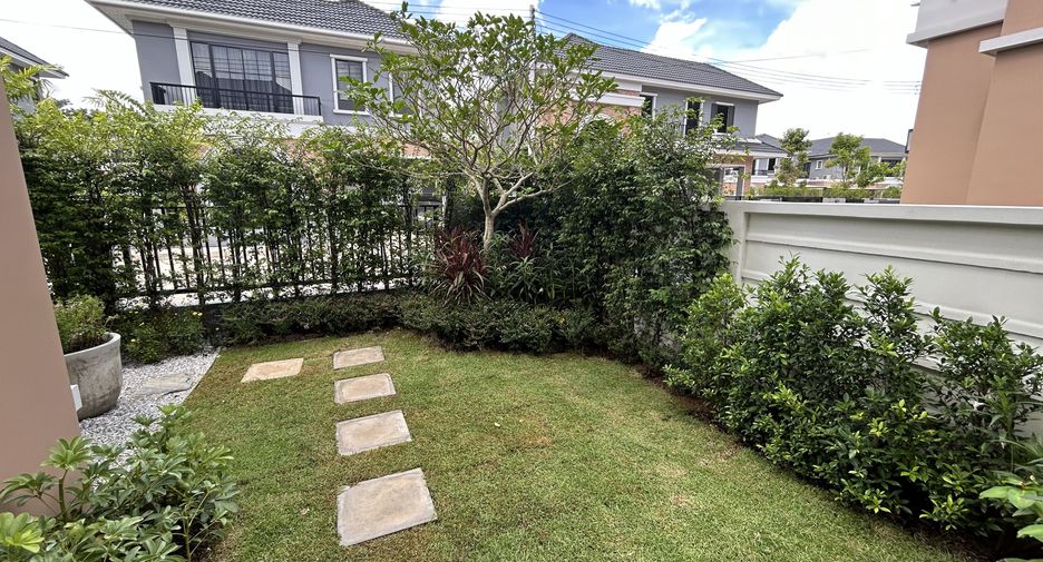 Haus zur Miete mit 4 Zimmer in Mueang Phuket, Phuket