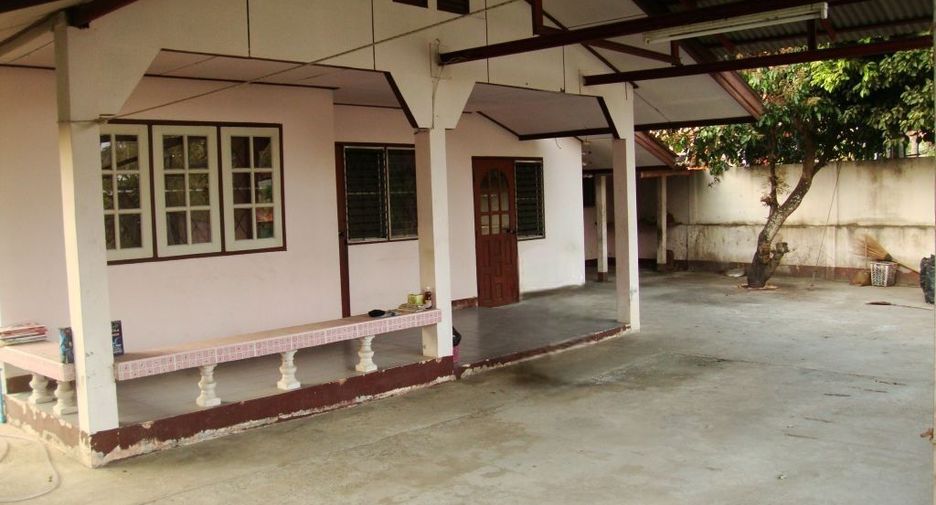For rent 3 bedrooms house in San Sai, Chiang Mai