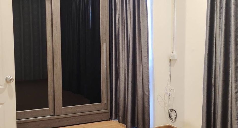 For sale 4 bedrooms townhouse in Bang Phli, Samut Prakan