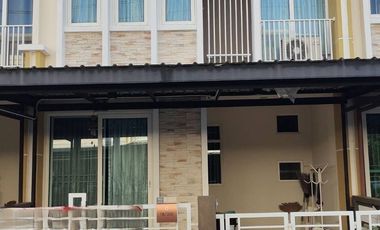 For sale 4 bedrooms townhouse in Bang Phli, Samut Prakan