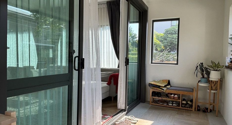 For sale and for rent 4 bedrooms house in Prawet, Bangkok