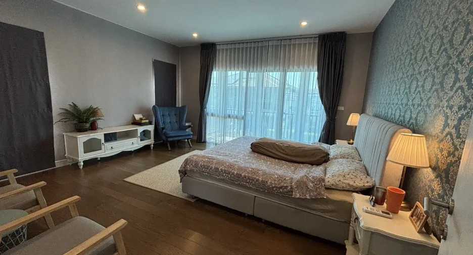For sale and for rent 4 bedrooms house in Prawet, Bangkok