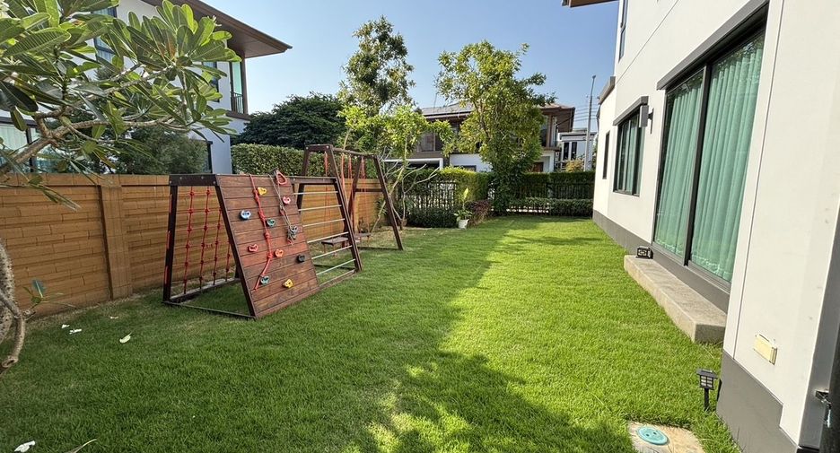 For sale and for rent 4 bedrooms house in Prawet, Bangkok