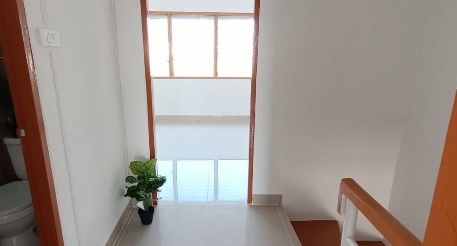 For sale 2 bedrooms townhouse in Nong Chok, Bangkok