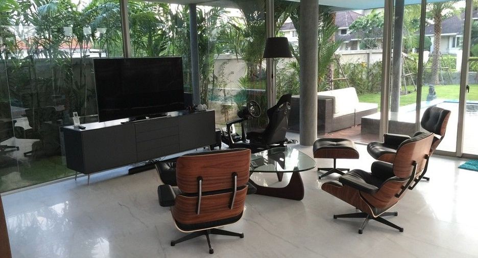 For sale 7 bedrooms villa in Bang Phli, Samut Prakan