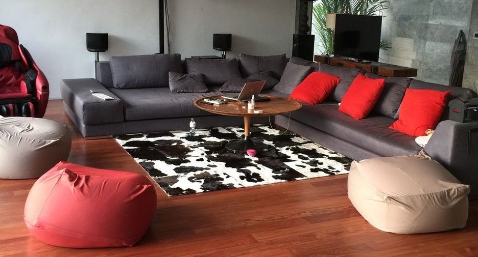 For sale 7 bedrooms villa in Bang Phli, Samut Prakan