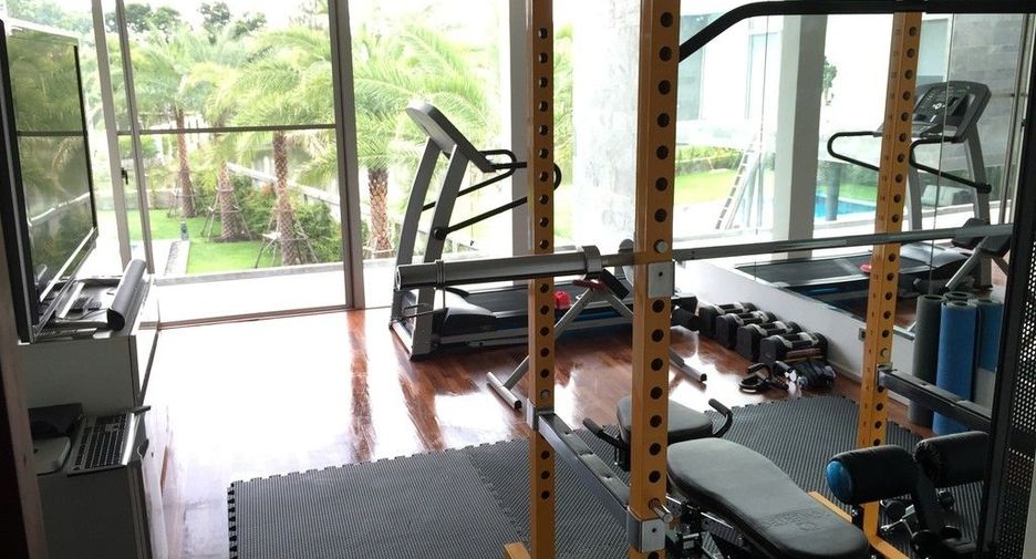 For sale 7 bedrooms villa in Bang Phli, Samut Prakan