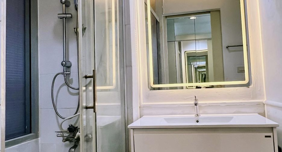 For sale and for rent 2 bedrooms condo in Chatuchak, Bangkok