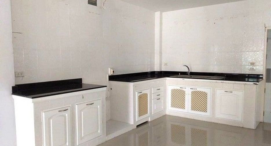 Продажа 3 спальни дом в Mueang Nakhon Pathom, Накхонпатхом