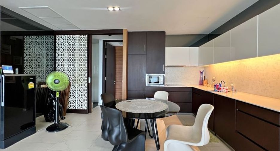 For rent 2 bedrooms condo in Bang Lamung, Chonburi