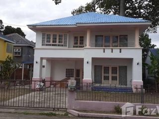 Casa en alquiler de 3 habitaciones en Mueang Rayong, Rayong