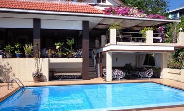 For rent 3 bedrooms condo in Kathu, Phuket