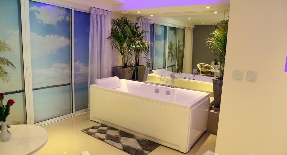 For rent 3 bedrooms condo in Kathu, Phuket