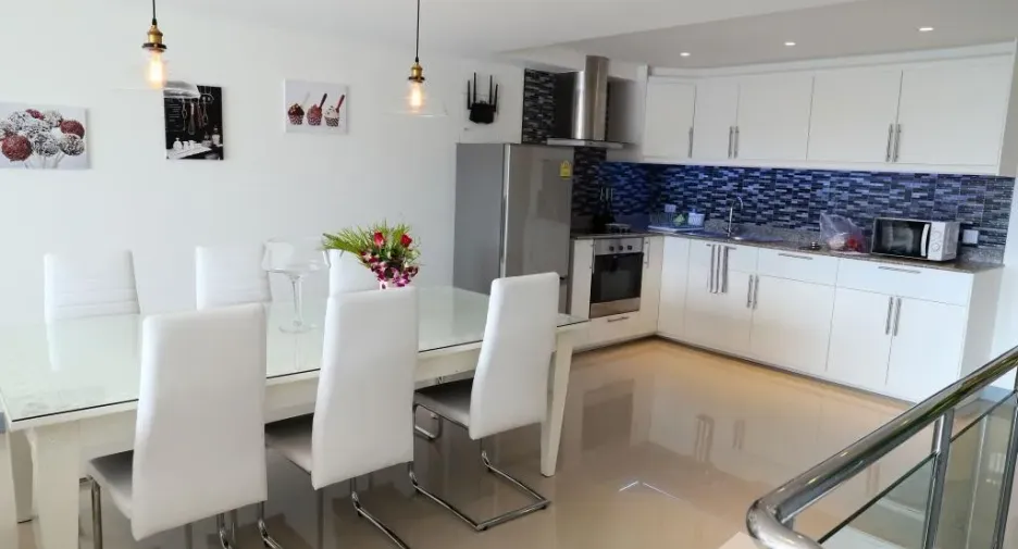 Condo en alquiler de 3 habitaciones en Kathu, Phuket