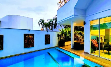 À vendre 4 chambres villa à Mueang Phuket, Phuket