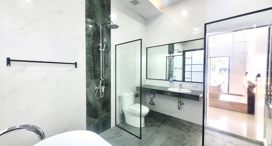 Casa en alquiler de 3 habitaciones en Thalang, Phuket