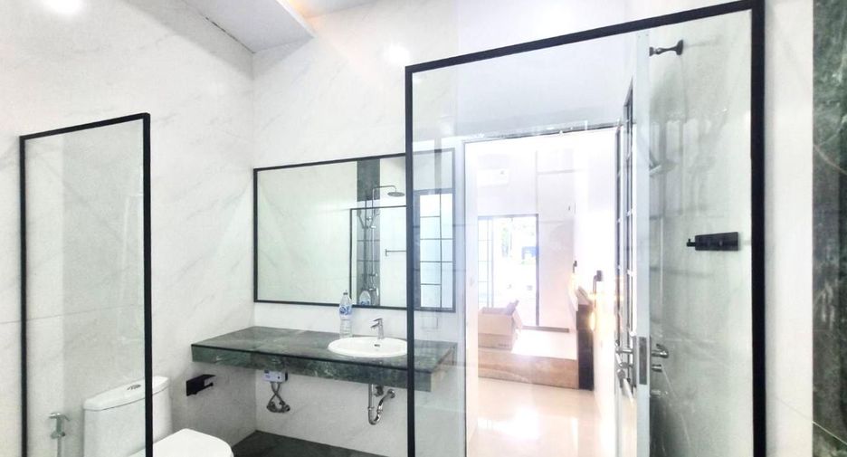 Casa en alquiler de 3 habitaciones en Thalang, Phuket
