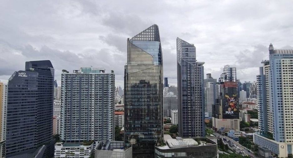 À vendre 2 chambres condo à Watthana, Bangkok
