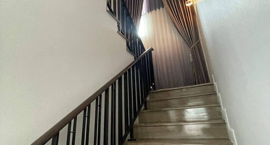Casa en venta de 5 habitaciones en Bueng Kum, Bangkok