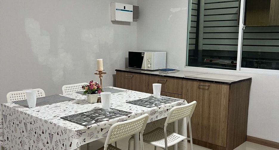 For rent 3 bedrooms townhouse in Mueang Phuket, Phuket