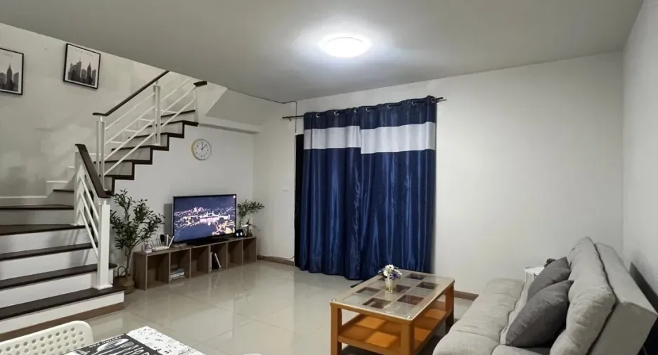 For rent 3 bedrooms townhouse in Mueang Phuket, Phuket