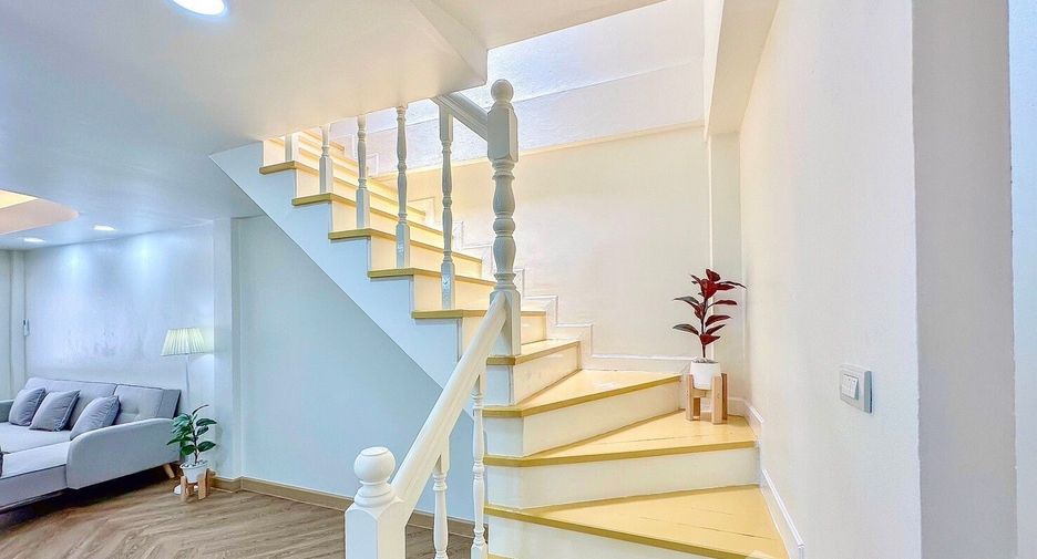 For sale 2 bedrooms townhouse in Nong Khaem, Bangkok