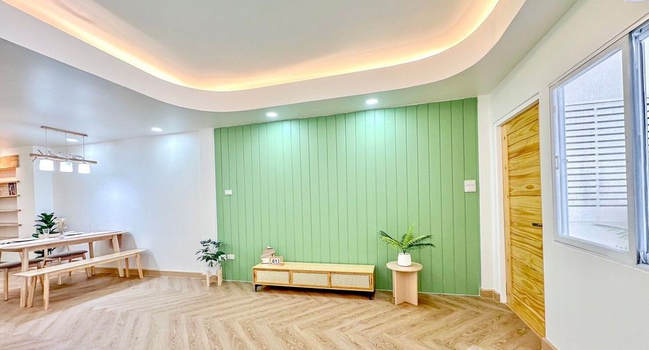 For sale 2 bedrooms townhouse in Nong Khaem, Bangkok