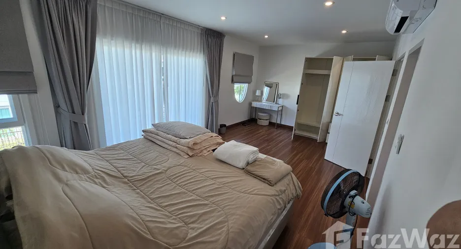 For sale 4 bedrooms house in Thalang, Phuket
