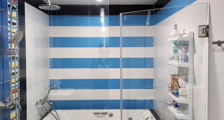 For sale 3 bedrooms retail Space in Mueang Surat Thani, Surat Thani