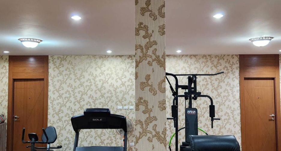 For sale 3 bedrooms retail Space in Mueang Surat Thani, Surat Thani