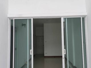 For rent 3 bedrooms townhouse in Mueang Samut Sakhon, Samut Sakhon