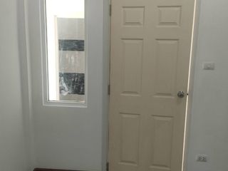 For rent 3 bedrooms townhouse in Mueang Samut Sakhon, Samut Sakhon