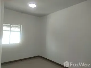 For rent 3 bedrooms townhouse in Mueang Samut Sakhon, Samut Sakhon