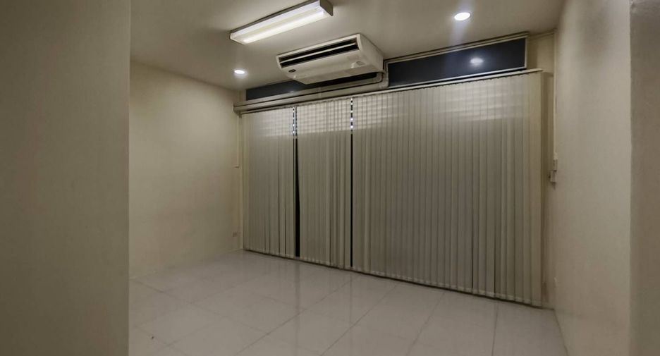 À vendre 4 chambres local commercial à Khlong Luang, Pathum Thani