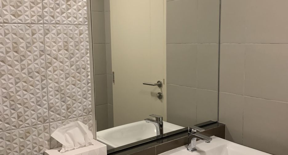 For sale studio condo in Si Racha, Chonburi