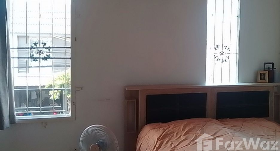 For sale 3 bedrooms townhouse in Phra Samut Chedi, Samut Prakan