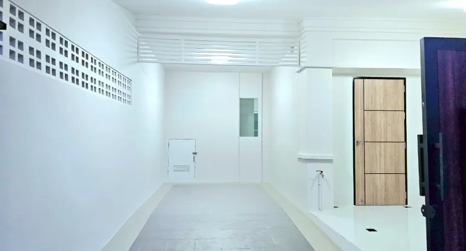 For sale 2 bedrooms townhouse in Mueang Phuket, Phuket