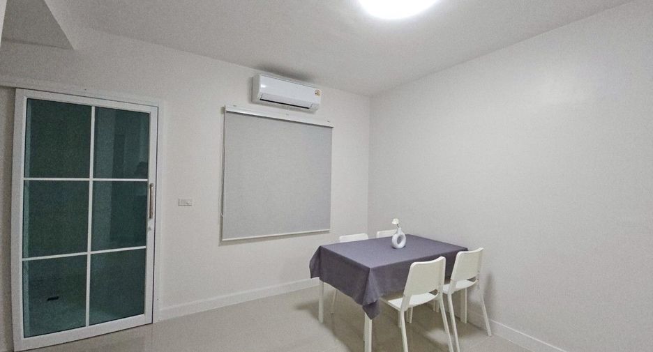 For sale 2 bedrooms townhouse in Mueang Phuket, Phuket