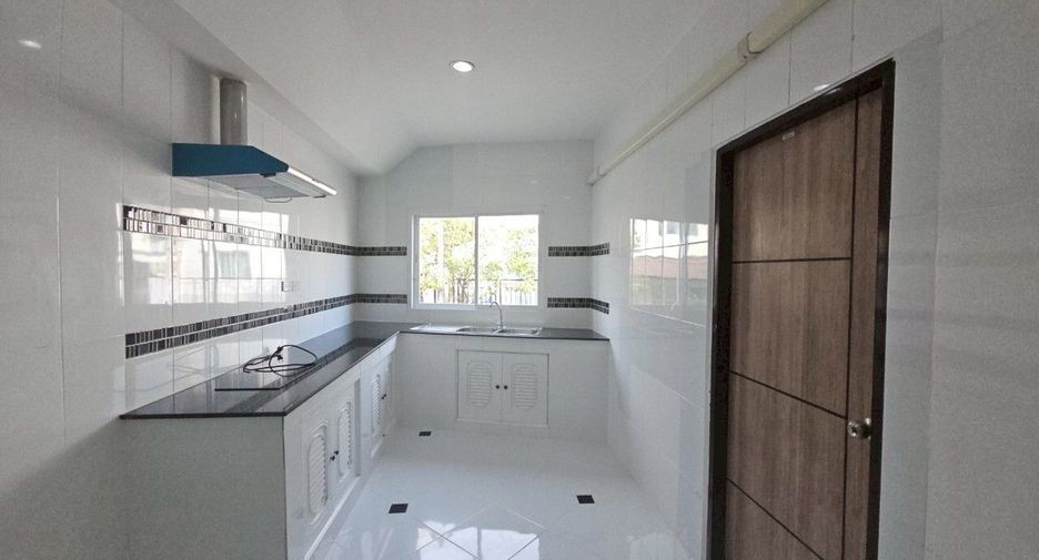 For sale 2 bedrooms townhouse in Mueang Phuket, Phuket