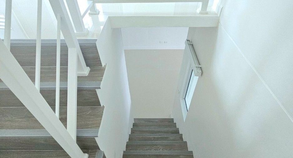 Reihenhaus zum Kauf mit 2 Zimmer in Mueang Phuket, Phuket