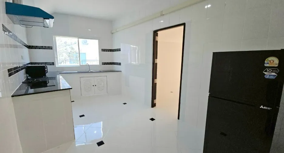 For sale 2 bedrooms townhouse in Mueang Phuket, Phuket