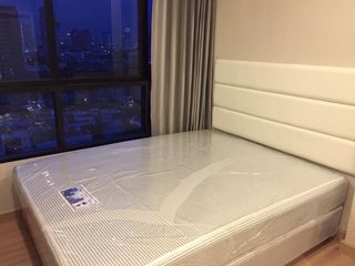 Wohnung zum Kauf mit 1 Zimmer in Khlong San, Bangkok
