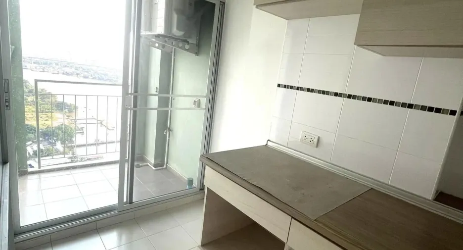 ขาย และ ให้เช่า 2 ห้องนอน คอนโด ใน ยานนาวา, กรุงเทพฯ