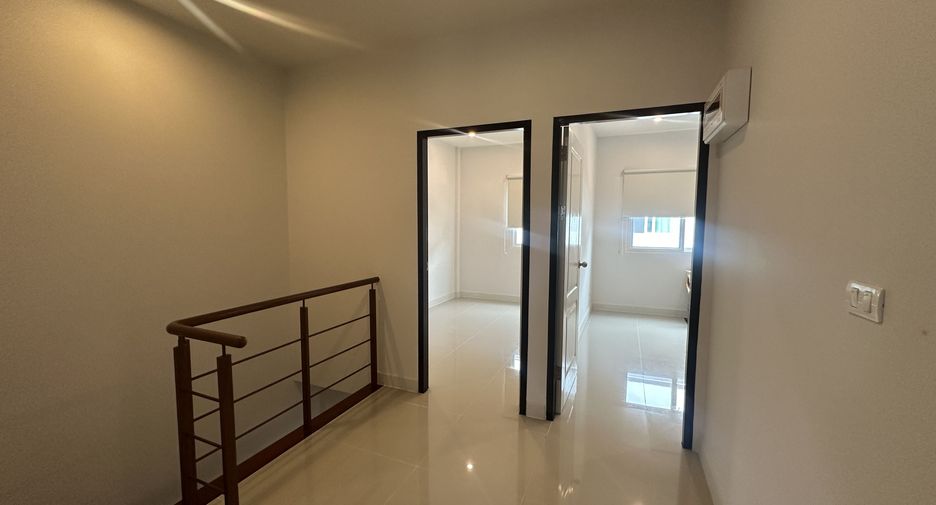 For rent 3 bedrooms house in Mueang Phuket, Phuket