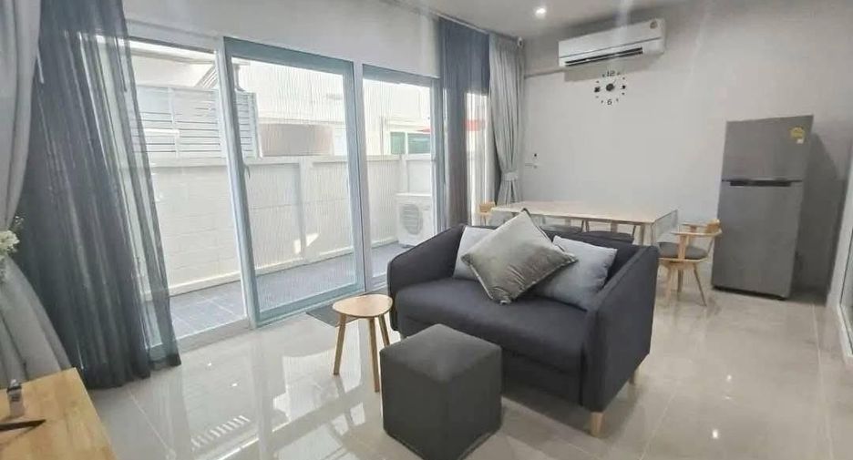 Haus zur Miete mit 3 Zimmer in Mueang Phuket, Phuket