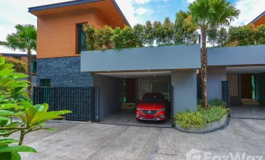 For rent 3 bedrooms villa in Mueang Phuket, Phuket