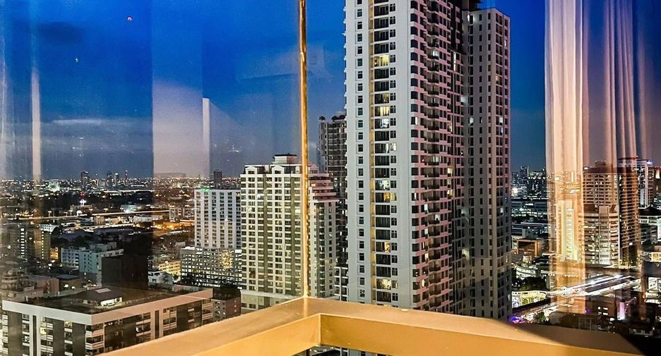 For sale 2 bedrooms condo in Pathum Wan, Bangkok